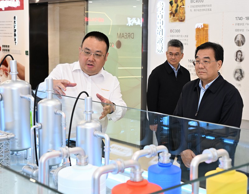 新闻 | 江苏省委书记信长星调研创健蓝颜
